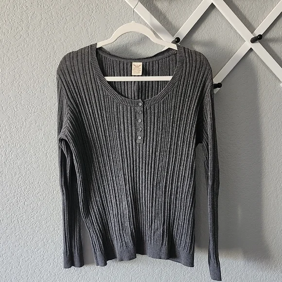 Gray Ribbed Sweater - Picture 1 of 7